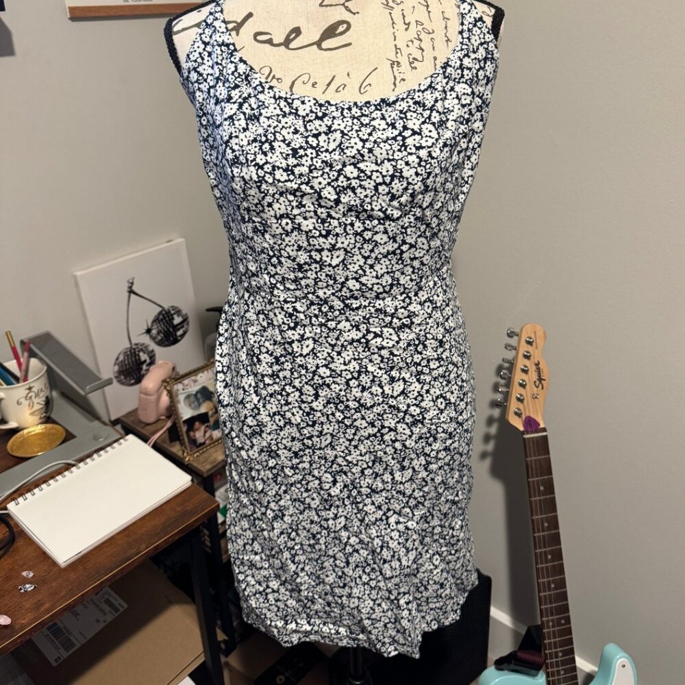 Navy Daisy Print Mini Dress - L